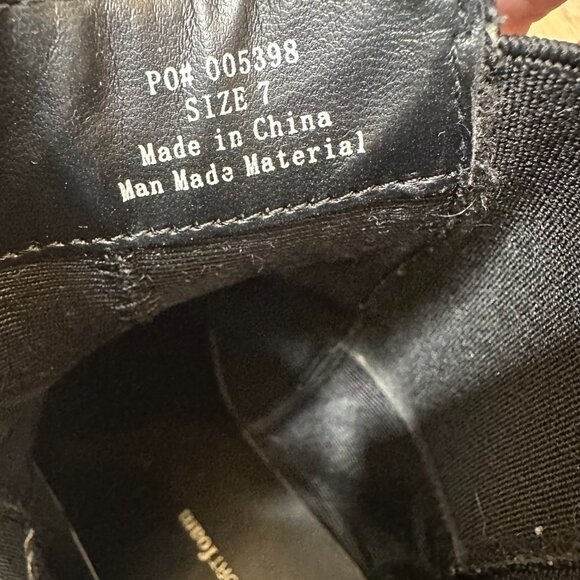 Journee Collection Mirette Chelsea Boot 7 - Picture 2 of 6